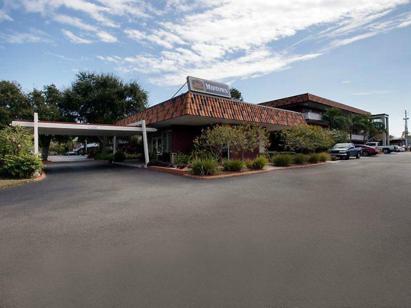 Hotel Baymont By Wyndham Sarasota Extérieur photo